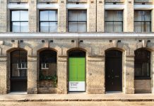 Πώς η Pantone «έσπασε» το μονότονο γκρι του Λονδίνου!