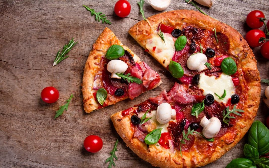 57b5d80f1f986d4879b2520f_Pizza-Wallpaper