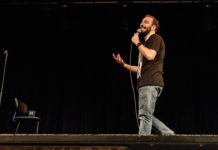 Γιώργος Χατζηπαύλου: «Το stand up δίνει αυτό που υπόσχεται, καθαρό γέλιο!»
