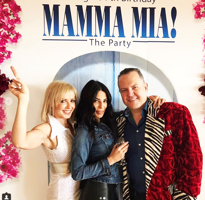 lifemagazinegr-party-athens-beverly-hills-athanasiou-dolly-fatsea-despoina-vandi-alegra-(17)