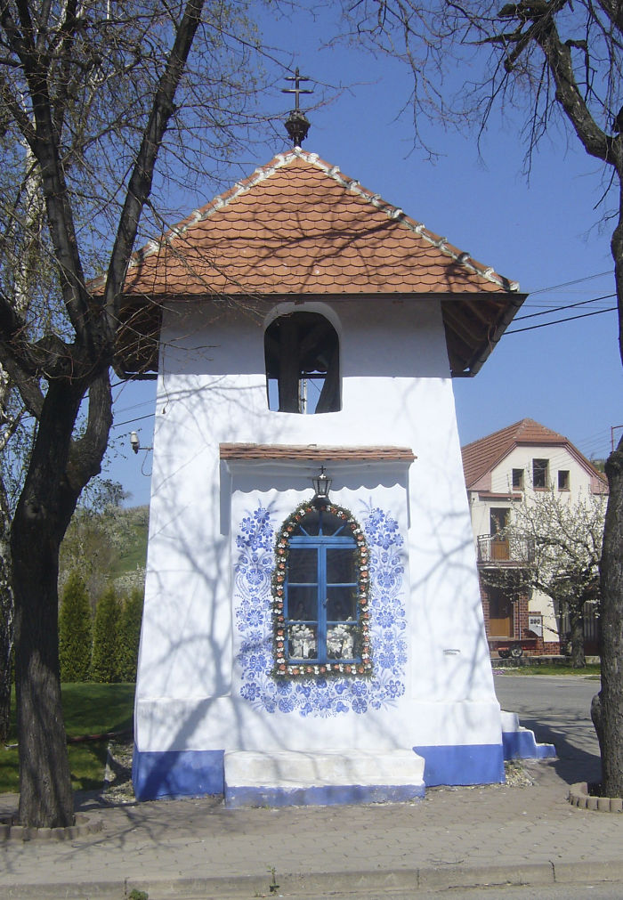 lifemagazine_giagia_pou_zografizei_stin_tsexia (6)